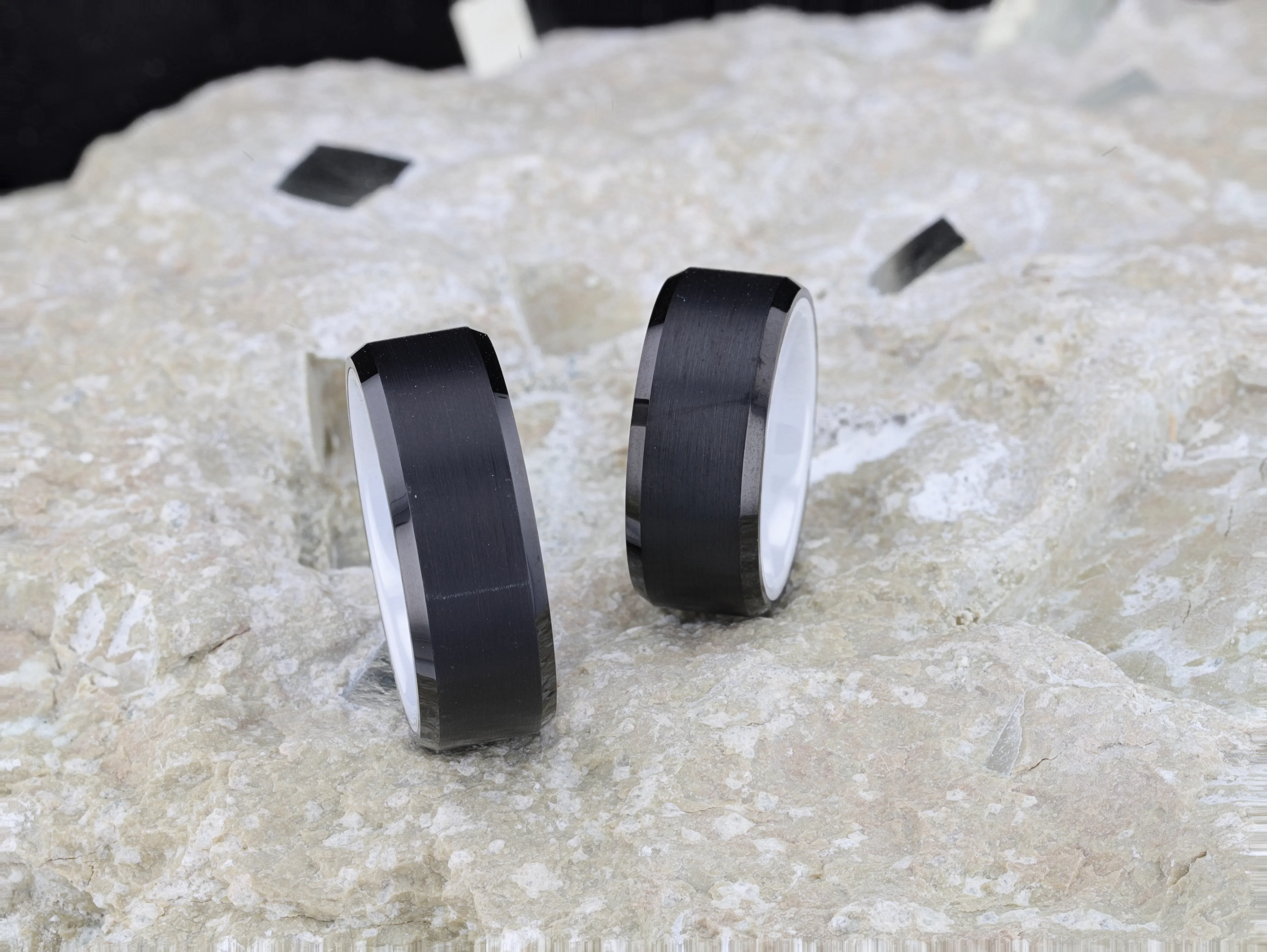 SIGMA Black Tungsten Brushed Center Men’s Wedding Band with Polished Beveled Edges & White Interior - 8mm - Image 4